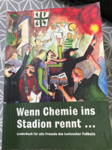 Wenn Chemie ins Stadion rennt ...
Liederbuch für alle Freunde des Leutzscher Fußballs